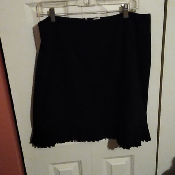 Versailles Dresses & Skirts - 🌟FINAL PRICE Versailles Tube Skirt Pleated Hem Size 14